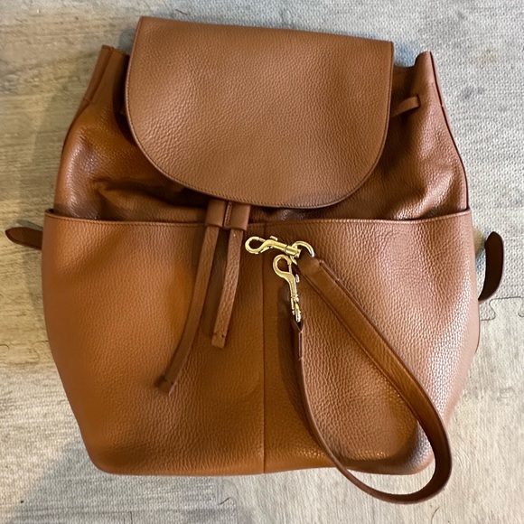 Cuyana Handbags - Cuyana Large Pebbled Leather Backpack in Brown
